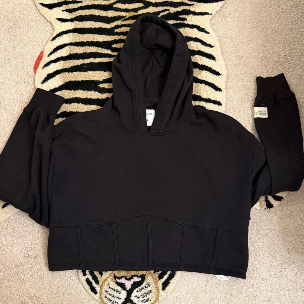 Social Tourist Crop Corset Detail Sweater Black XXL NWT - Picture 3 of 10